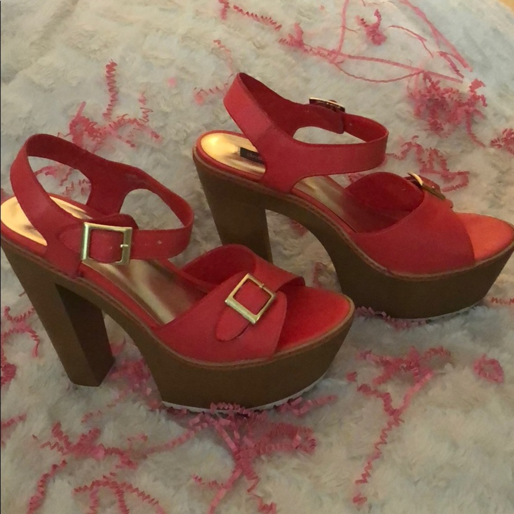 Hot platform sandals